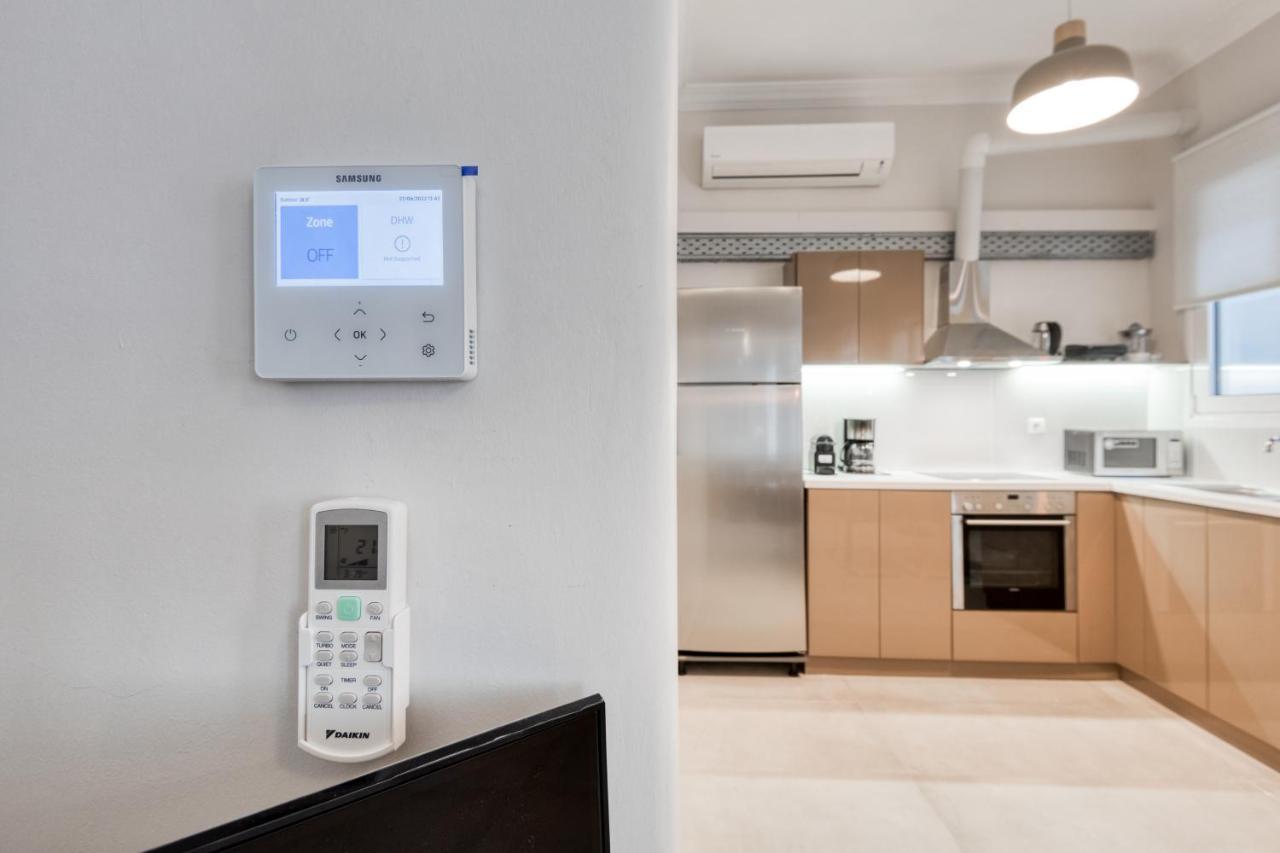 Modern 2-Bedroom Apt, 200M From The Acropolis Athens Luaran gambar